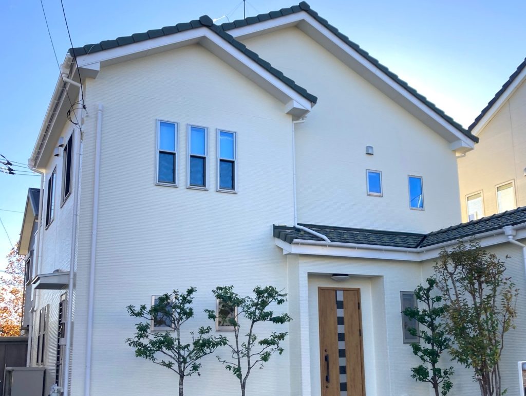 茨城県つくばみらい市 飯田産業住宅を超低汚染リファイン1000MF-IRで外壁塗装