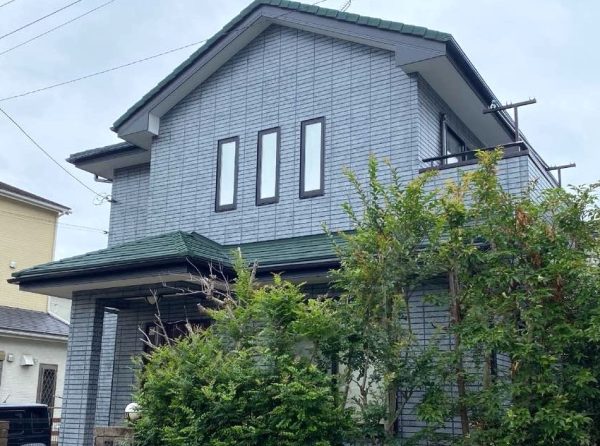 千葉県船橋市二和西 屋根カバー・外壁塗装工事(グラデーション仕上げ)施工事例